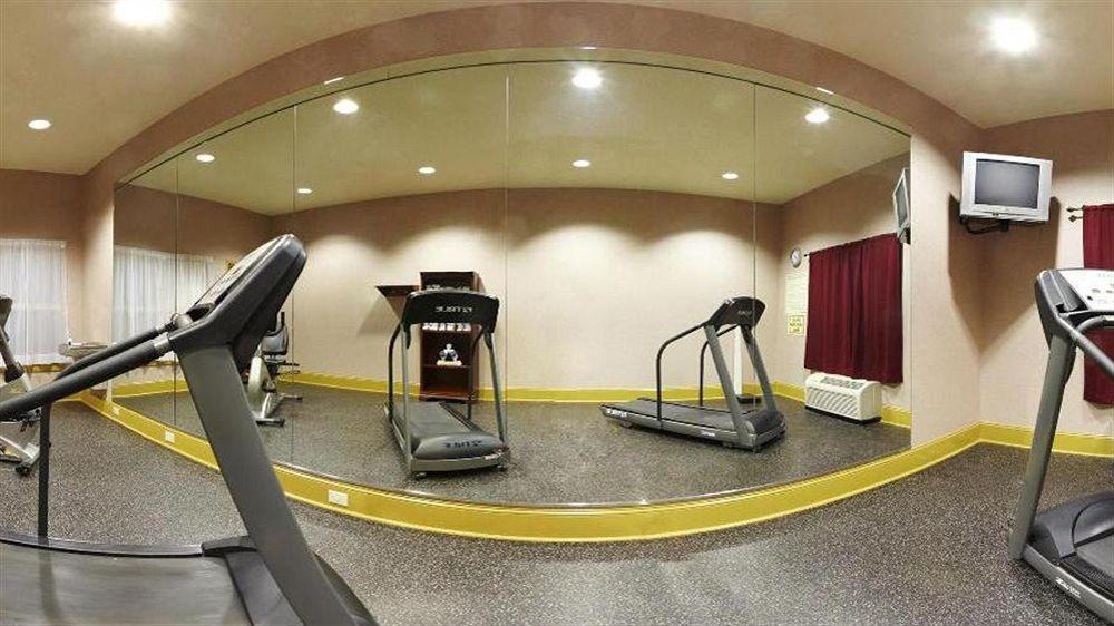 Holiday Inn Express Hotel & Suites Pell City Exteriör bild