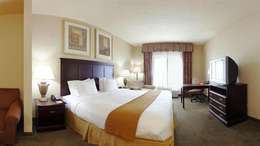 Holiday Inn Express Hotel & Suites Pell City Exteriör bild