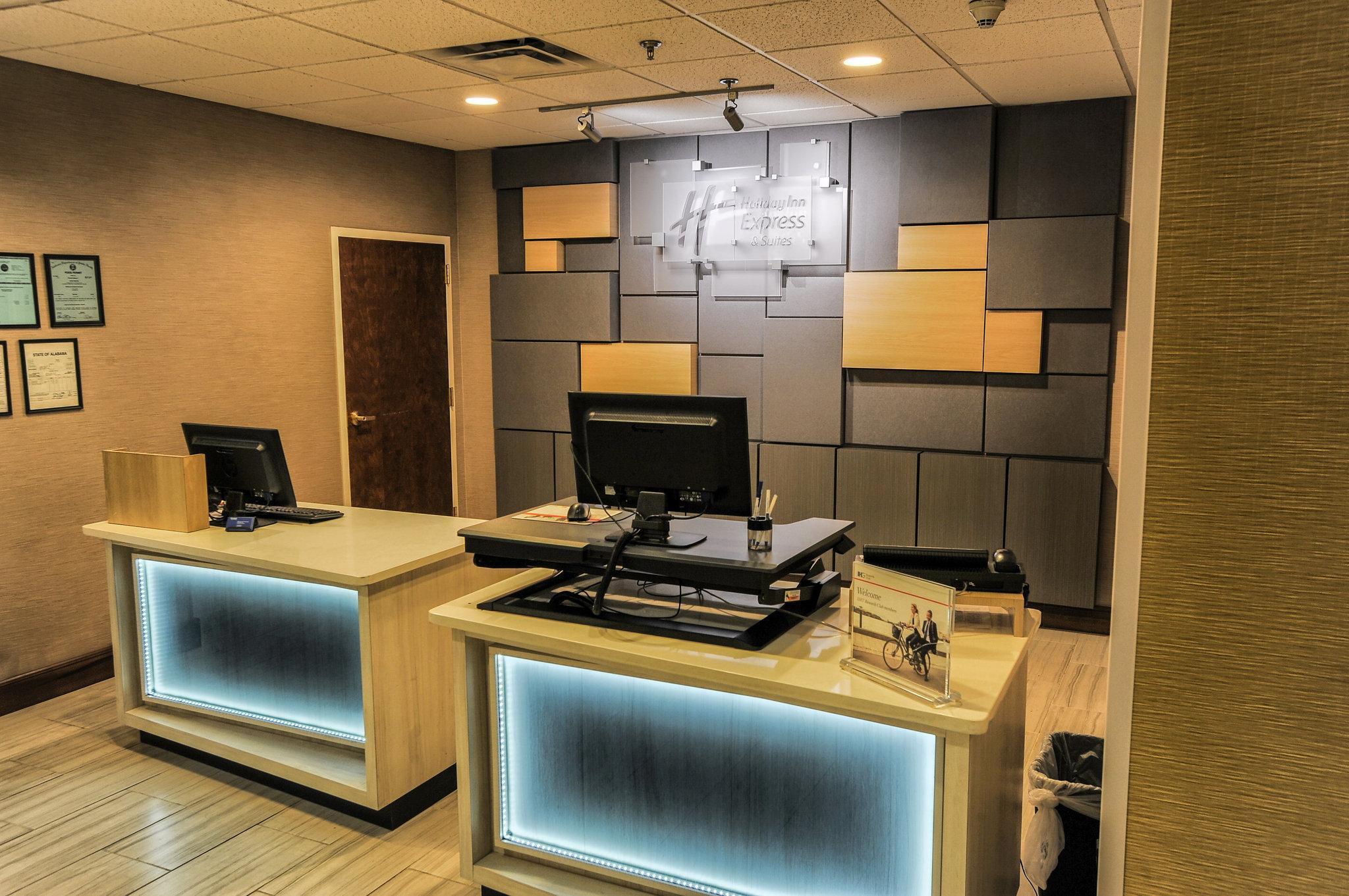 Holiday Inn Express Hotel & Suites Pell City Exteriör bild